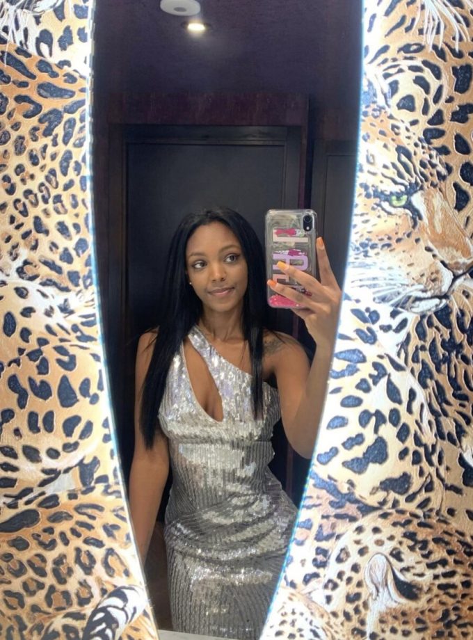 Vestido Lentejuelas Abertura