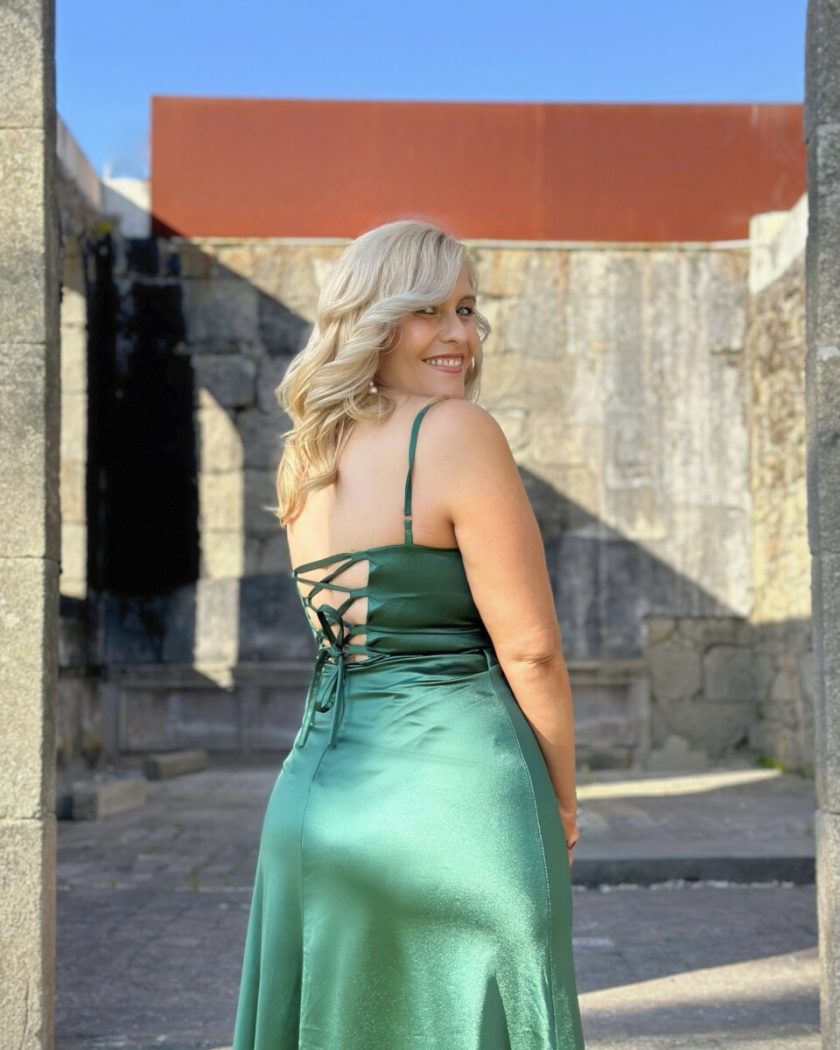 Vestido Seda Cascada Espalda Cruzada - Imagen 7