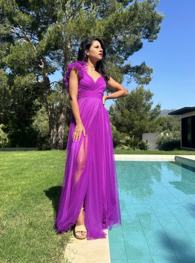 Vestido Tul Abertura Hombro Curvy