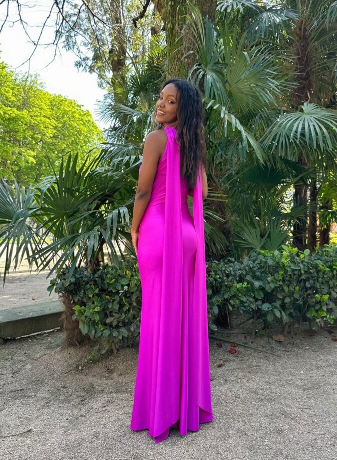 Vestido Sirena Cuello Alas