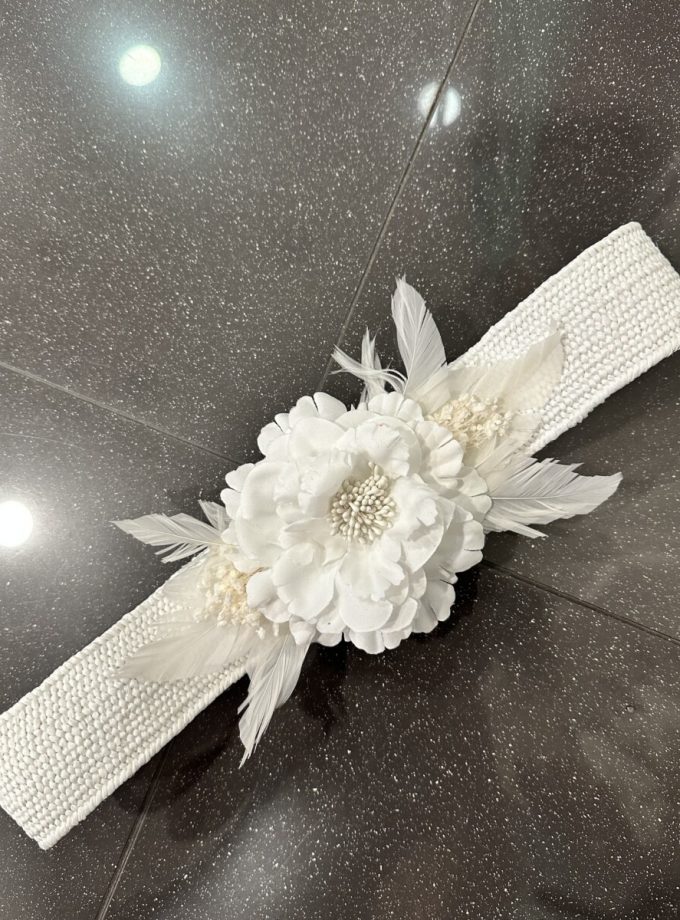 Cinturón Elástico Rafia Blanco Con Flor