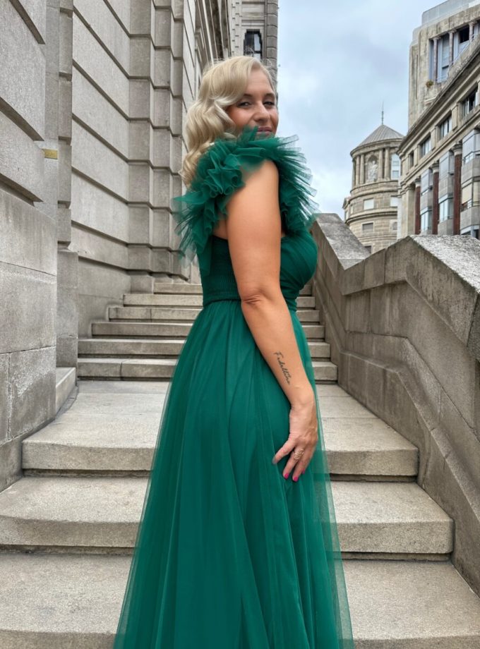 Vestido Tul Abertura Hombro Curvy