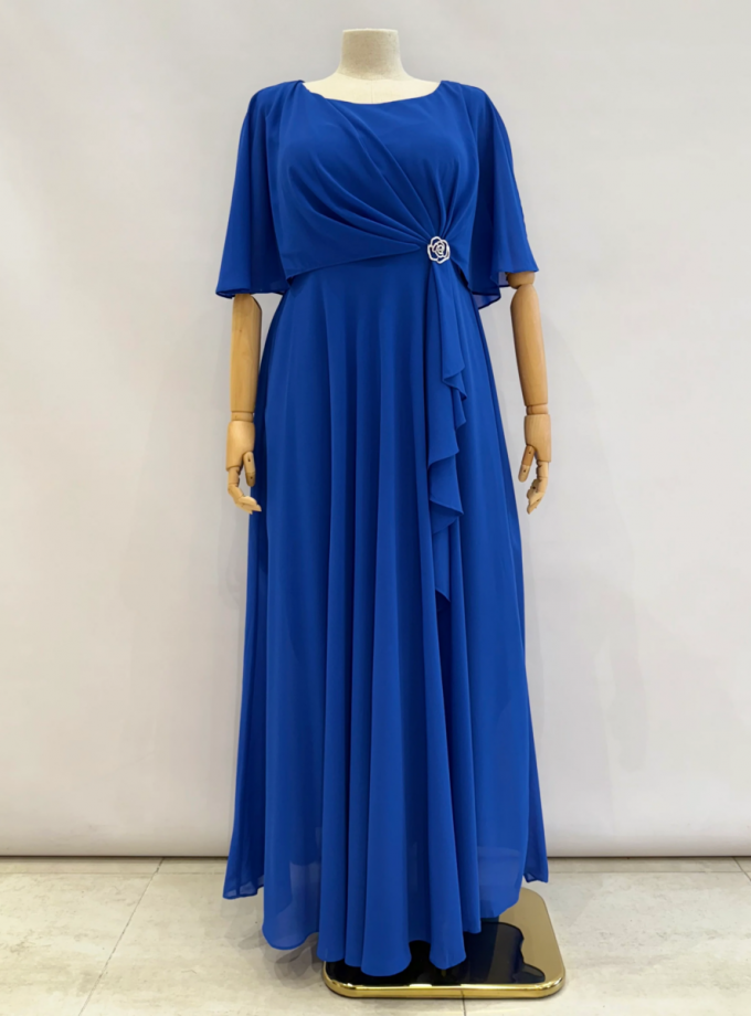 Vestido Capa Broche Flor Curvy