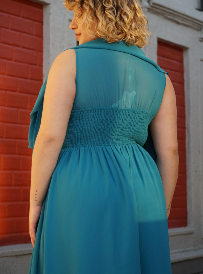 Vestido Capa Cintura Flores Curvy