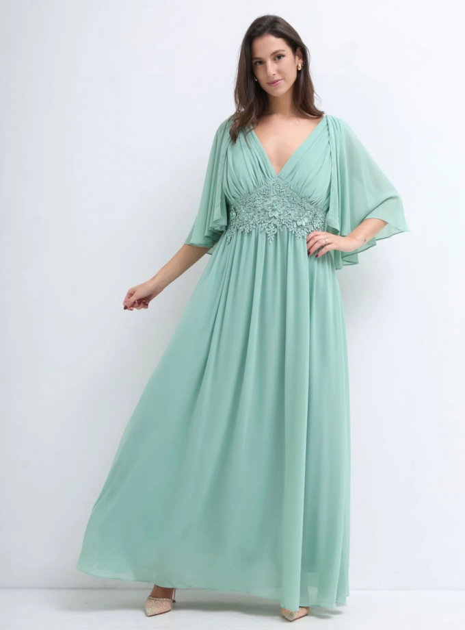 Vestido Capa Cintura Flores Curvy