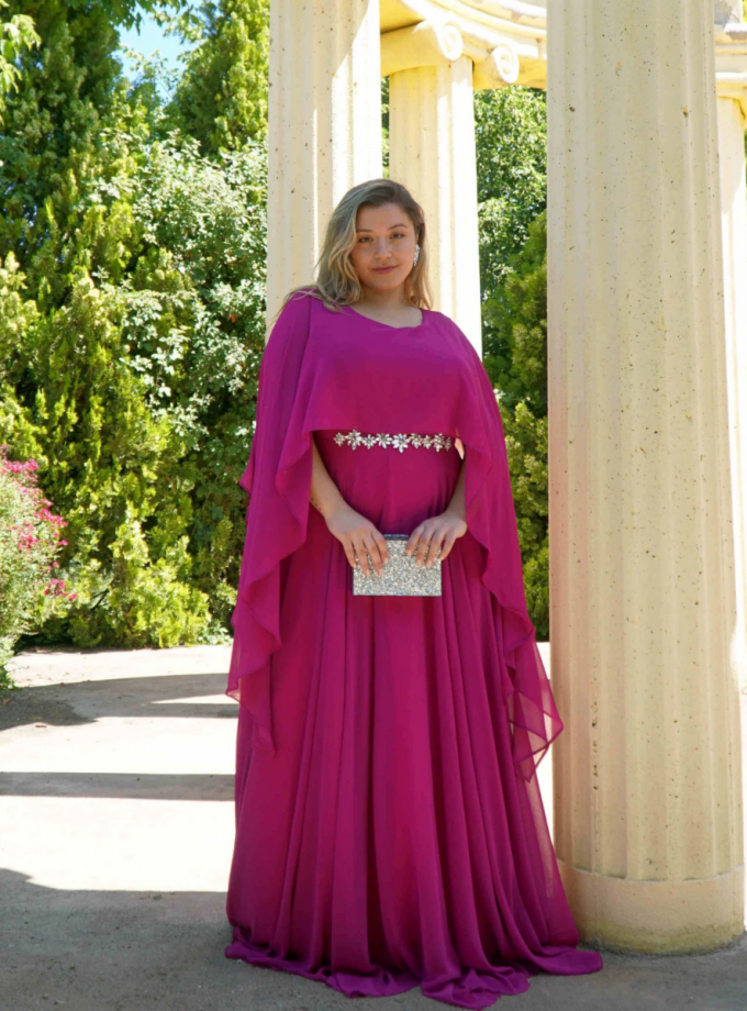 Vestido Capa Larga Aplique Brillos Curvy