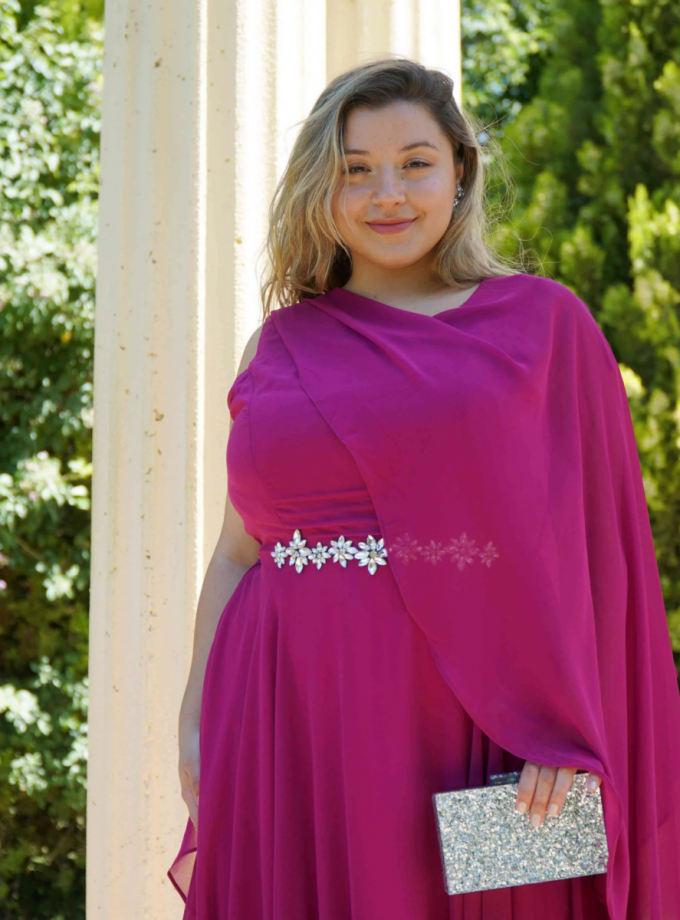 Vestido Capa Larga Aplique Brillos Curvy