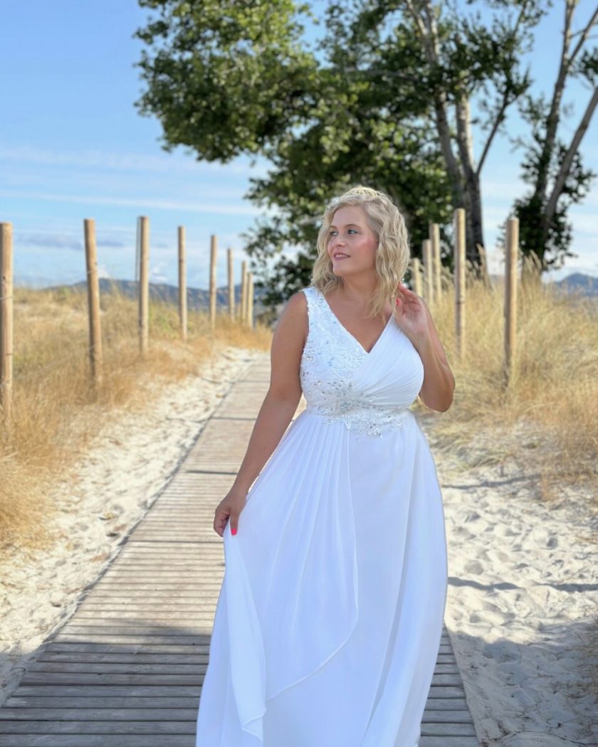 Vestido Curvy Chal Novia - Imagen 4