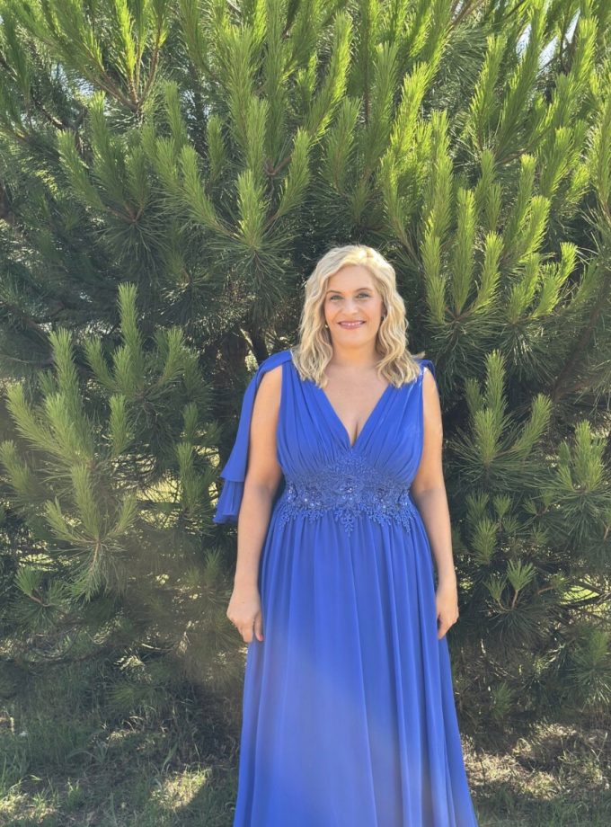 Vestido Capa Cintura Flores Curvy