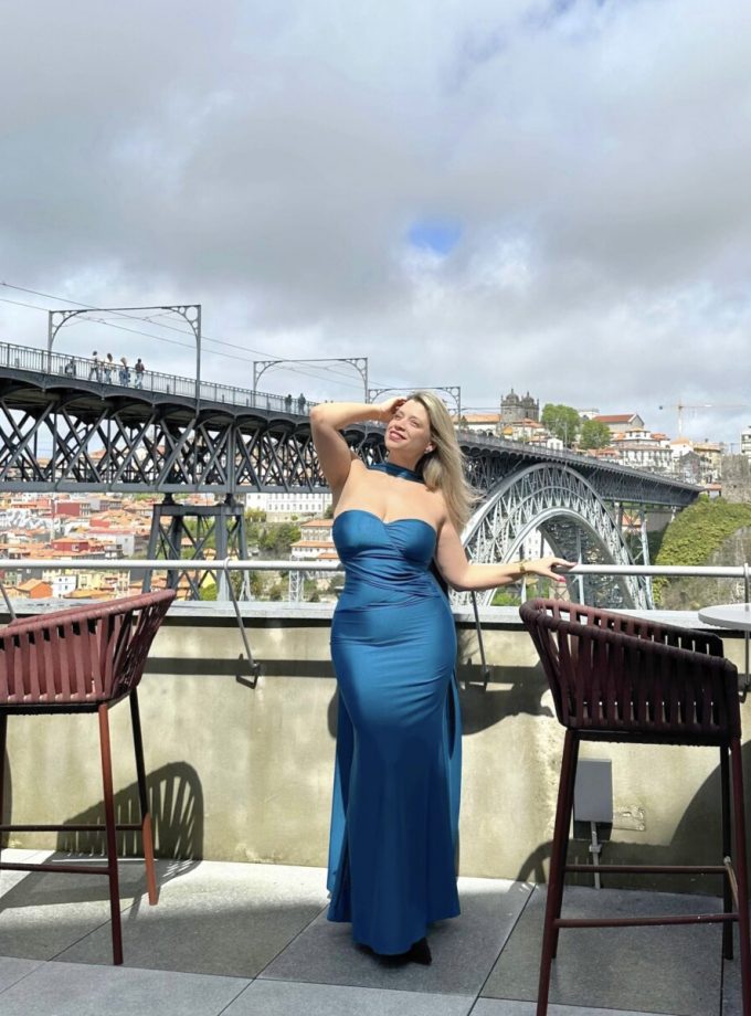 Vestido Sirena Cuello Alas