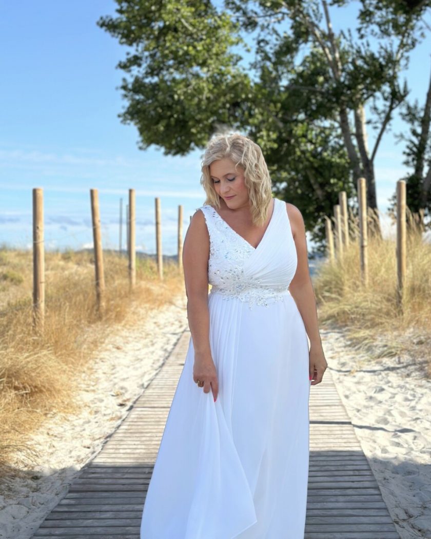 Vestido Curvy Chal Novia - Imagen 3