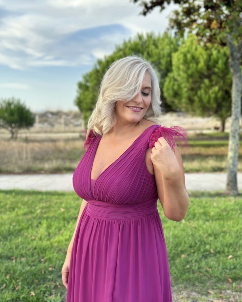 Vestido Curvy Plumas Hombros - Imagen 8