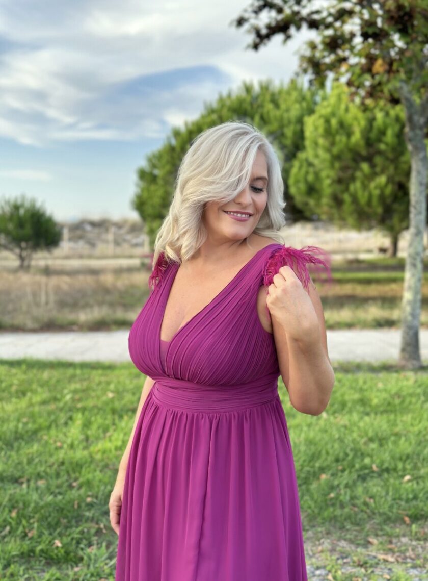 Vestido Curvy Plumas Hombros - Imagen 3