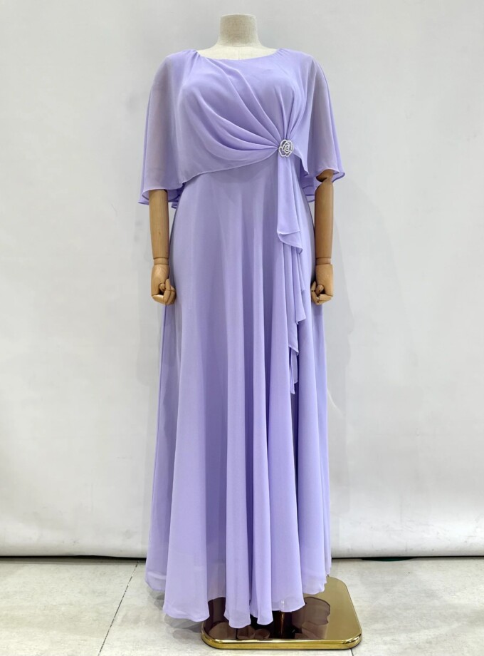 Vestido Capa Broche Flor Curvy