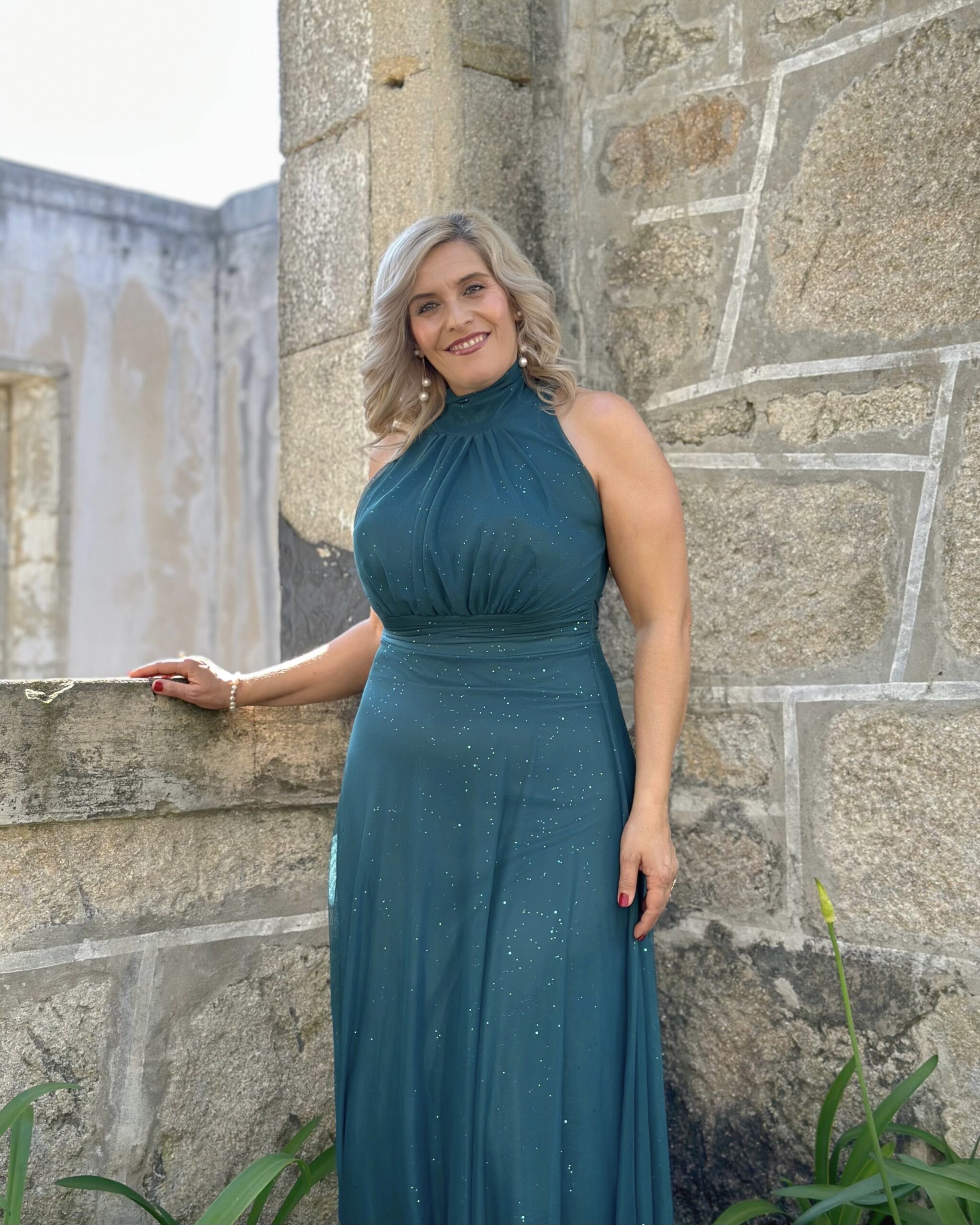 Vestido Tul Basic Halter Brillos