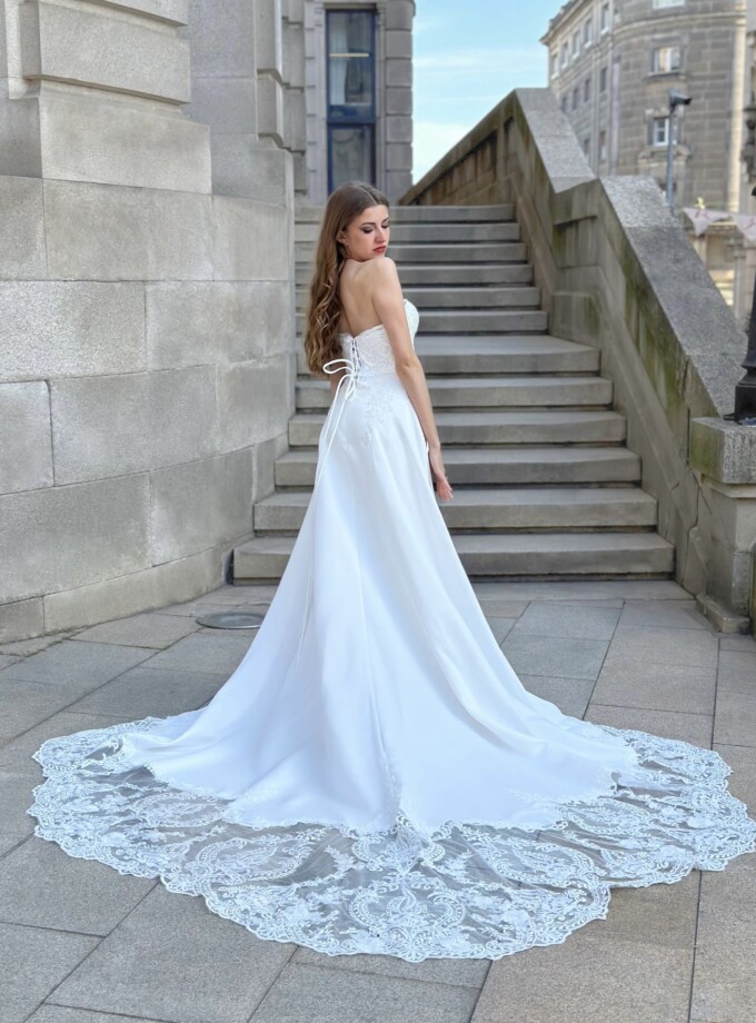 Vestido Novia Cola Encaje