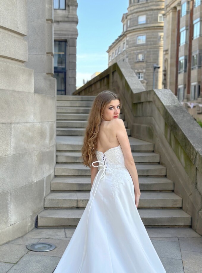 Vestido Novia Cola Encaje