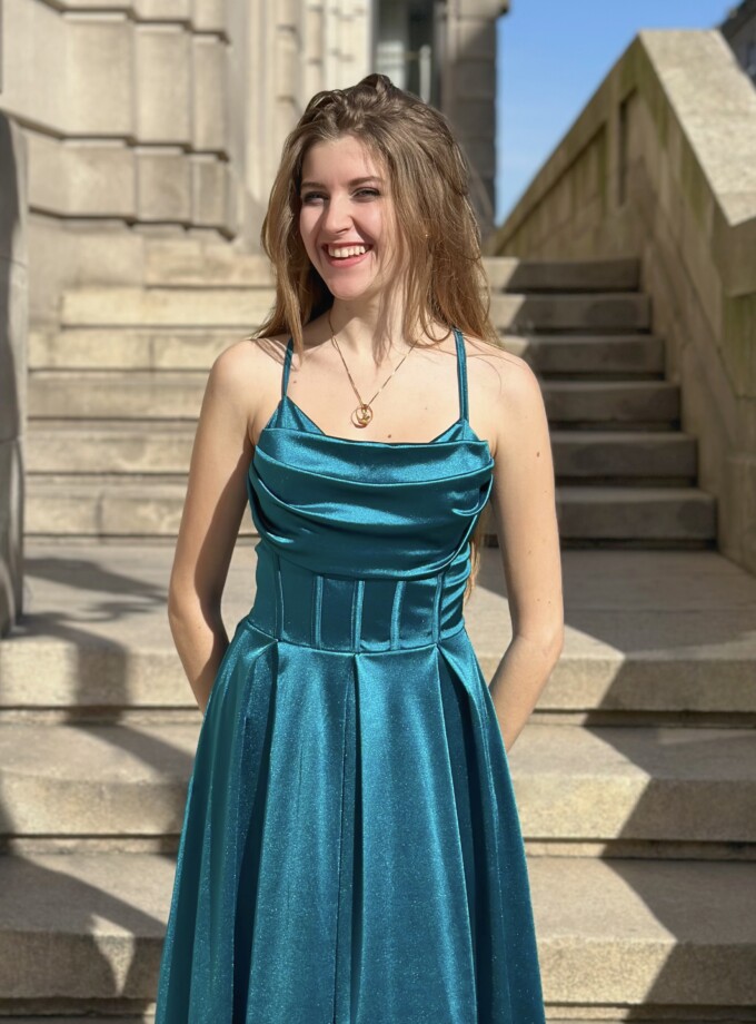 Vestido Seda Varillas Vuelo