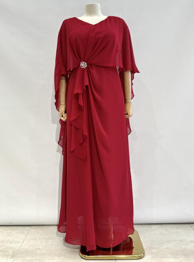 Vestido Capa Broche Flor Escote Curvy