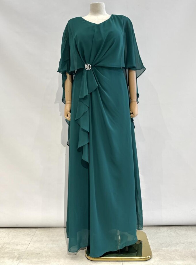 Vestido Capa Broche Flor Escote Curvy