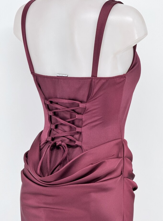 Vestido Falda Seda Cintura Cascada
