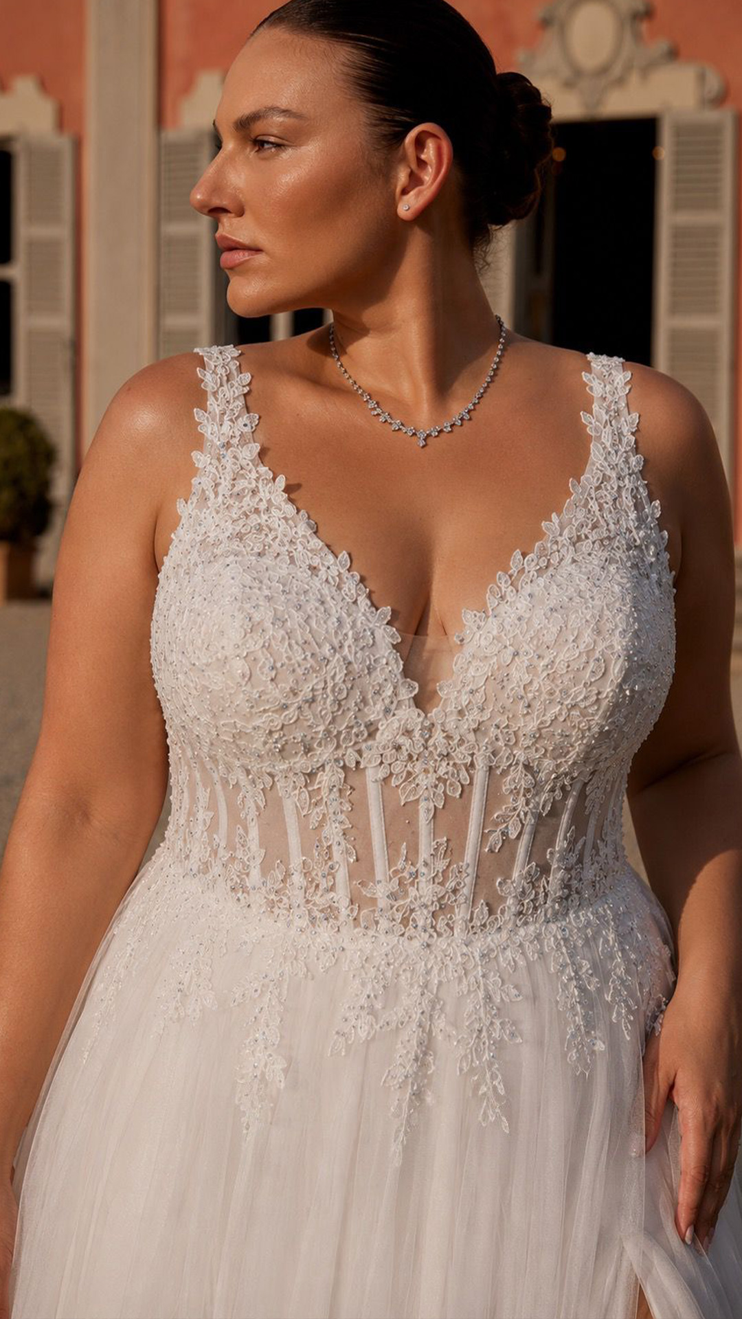 Vestido Tul Largo Corsé Abertura Novia Curvy - Imagen 2