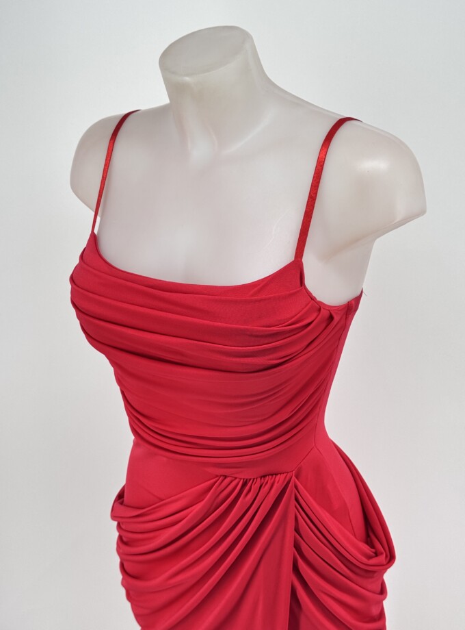 Vestido Cascada Asimétrica Cadera