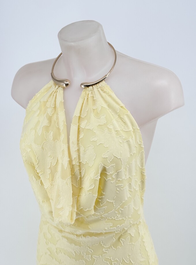 Vestido Textura Escote Cascada