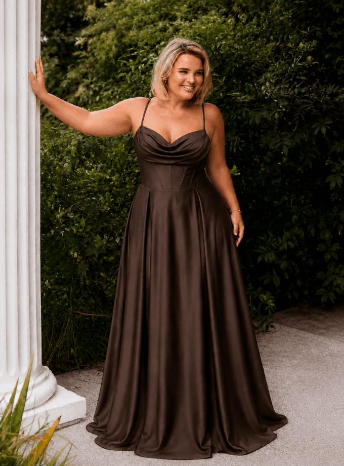 Vestido Seda Corsé Varillas Curvy