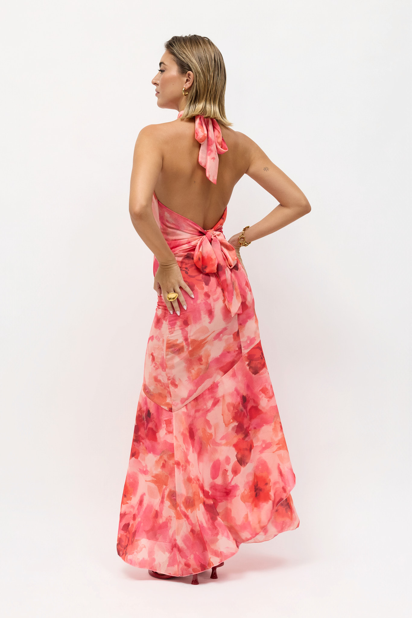 Vestido Gasa Halter Volantes Estampado - Imagen 3