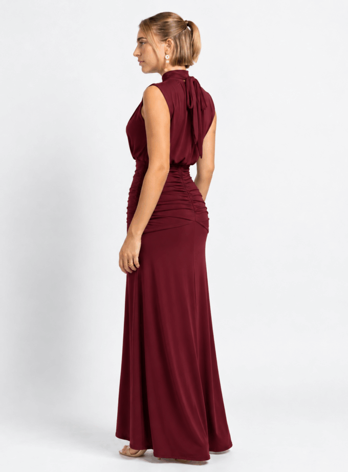 Vestido Drapeado Cuello Alto
